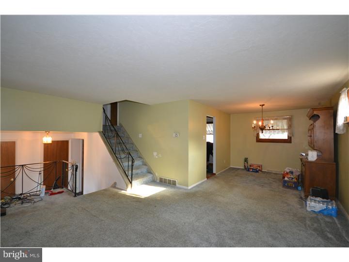 1243 Irma Road Warminster, PA 18974 - Photo 4 of 18 Gallery Image 4