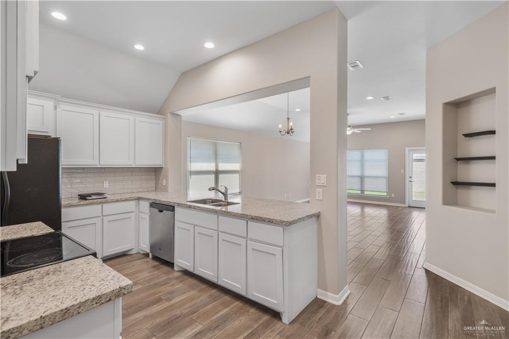 5512 River Road McAllen, TX 78504 - Photo 3 of 22