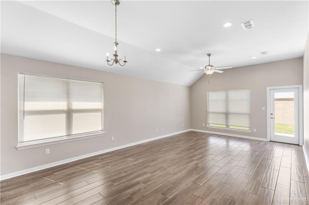 5512 River Road McAllen, TX 78504 - Photo 9 of 22