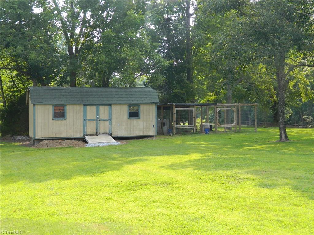 5531 Robbins Country Road Trinity, NC 27370 - Photo 3 of 16 Gallery Image 3