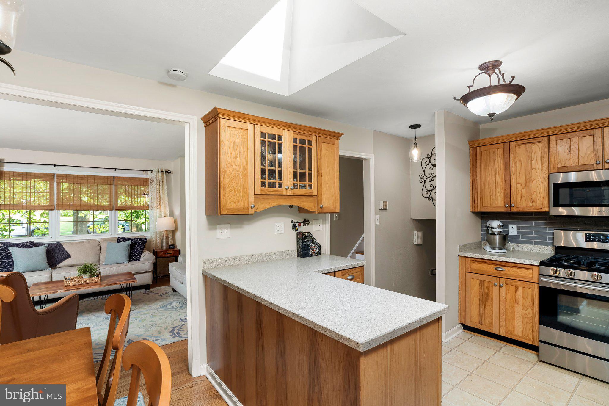46 Hempstead Road Hamilton, NJ 08610 - Photo 12 of 48