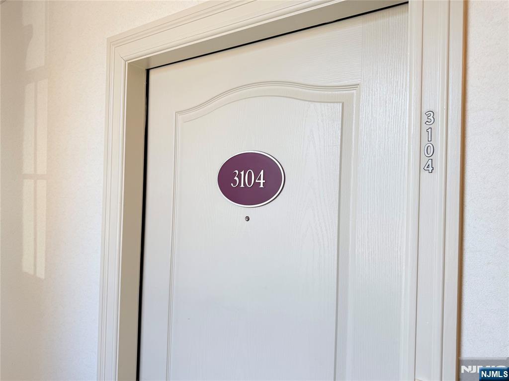 3104 Rio Vista Drive, Unit 3104 Mahwah, NJ 07430 - Photo 3 of 32