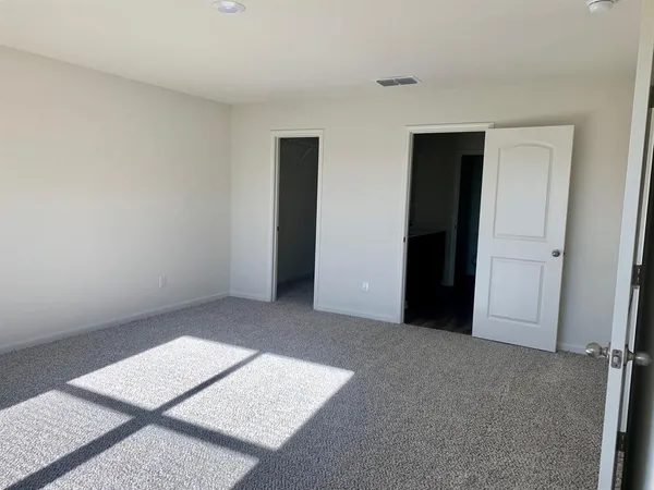 $2,095 | 612 Aqueduct Drive, Seagoville, TX 75159
