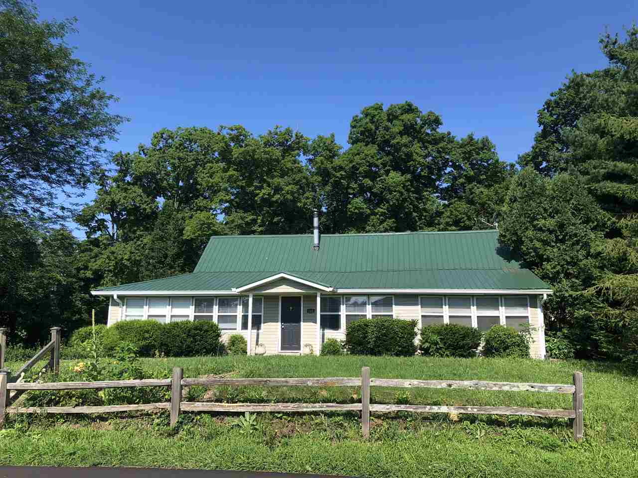 593 Old Farm Road Bedford, IN 47421 - Photo 1 of 21 Gallery Image 1