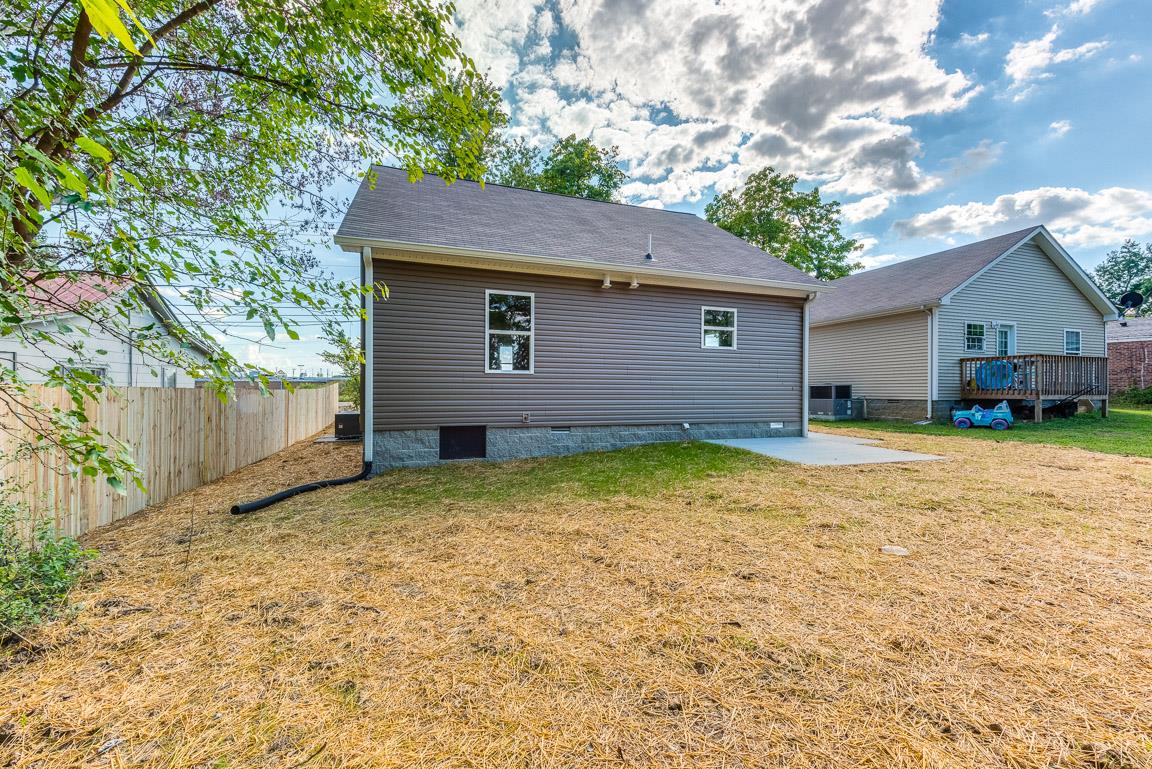 805 East 17th Avenue Springfield, TN 37172 - Photo 6 of 14 Level Back Yard with a Concrete Patio - Privacy fence on the side!