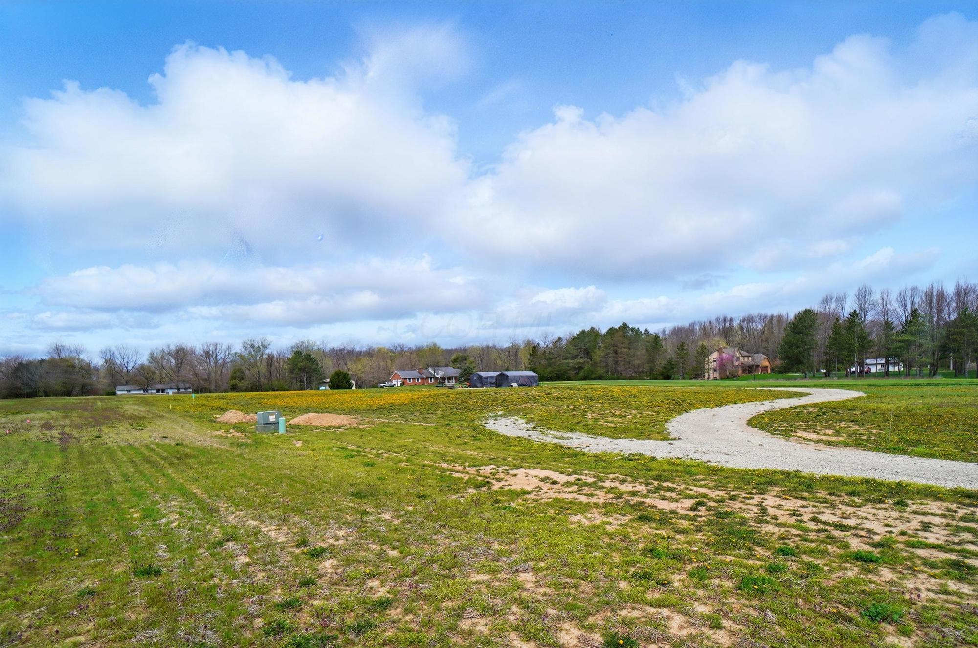 6115 Graessle Road London, OH 43140 - Photo 12 of 29 011