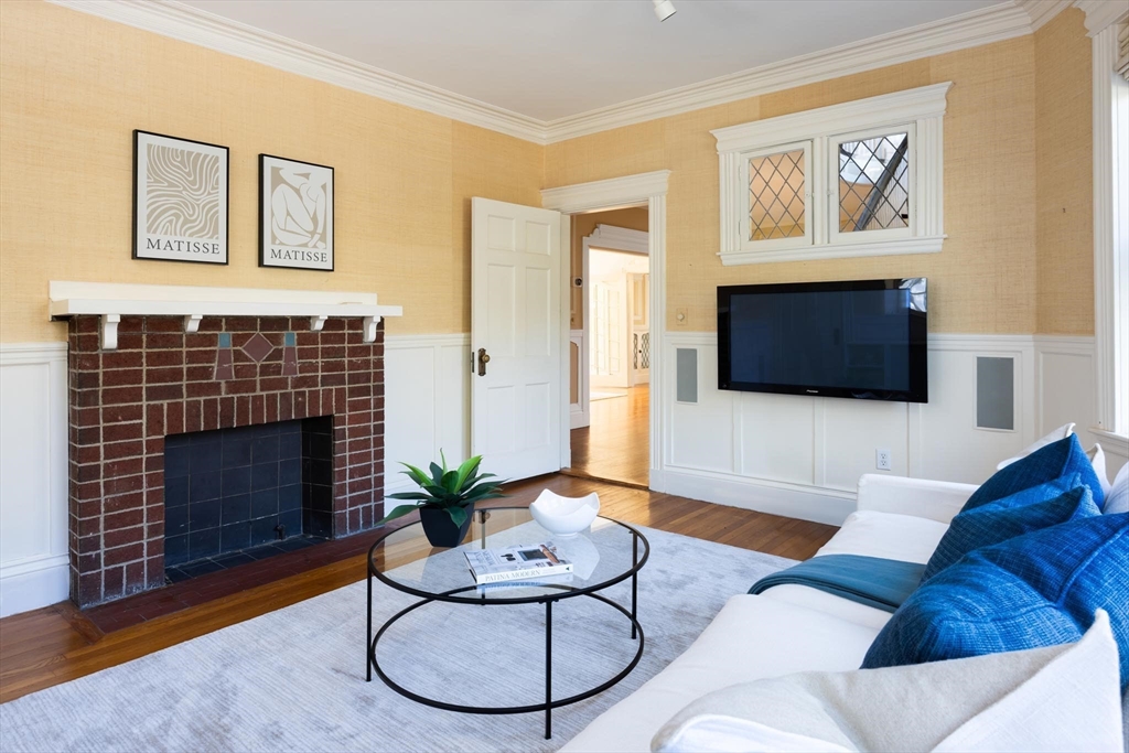 87 Crowninshield Road Brookline, MA 02446 - Photo 15 of 29 Gallery Image 15