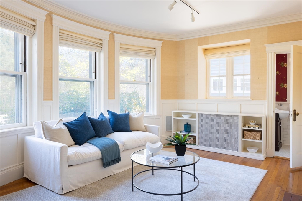 87 Crowninshield Road Brookline, MA 02446 - Photo 16 of 29 Gallery Image 16