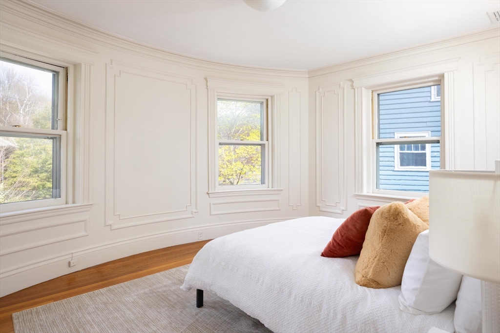 87 Crowninshield Road Brookline, MA 02446 - Photo 21 of 29 Gallery Image 21