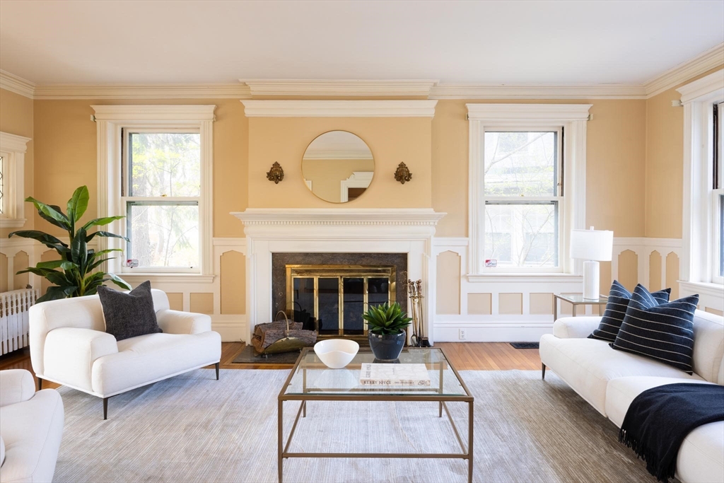 87 Crowninshield Road Brookline, MA 02446 - Photo 10 of 29 Gallery Image 10