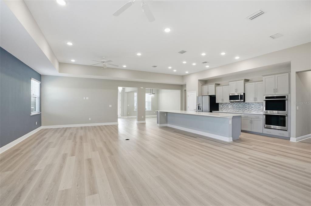 9667 Pantera Loop Weeki Wachee, FL 34613 - Photo 12 of 78