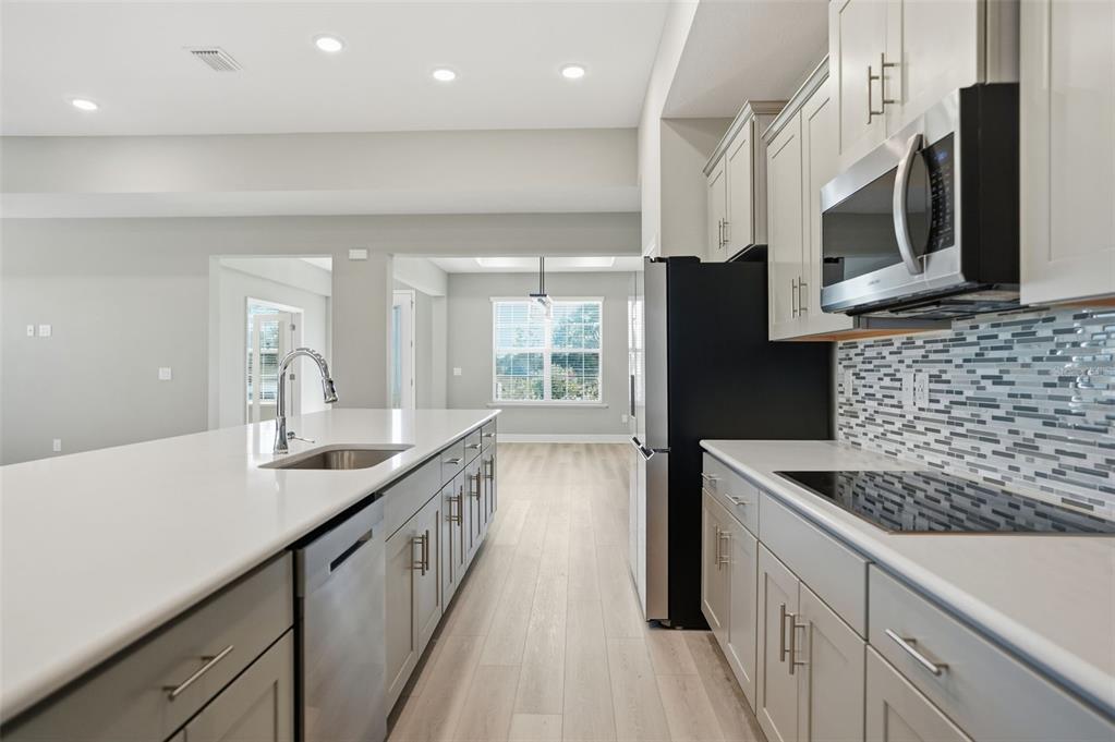 9667 Pantera Loop Weeki Wachee, FL 34613 - Photo 15 of 78