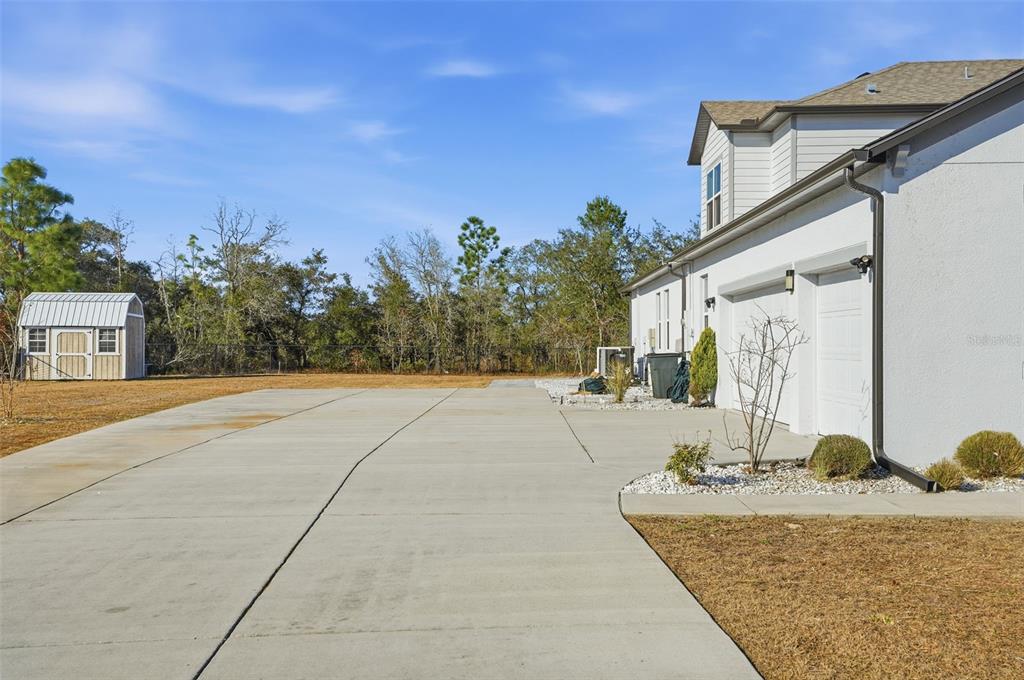 9667 Pantera Loop Weeki Wachee, FL 34613 - Photo 5 of 78