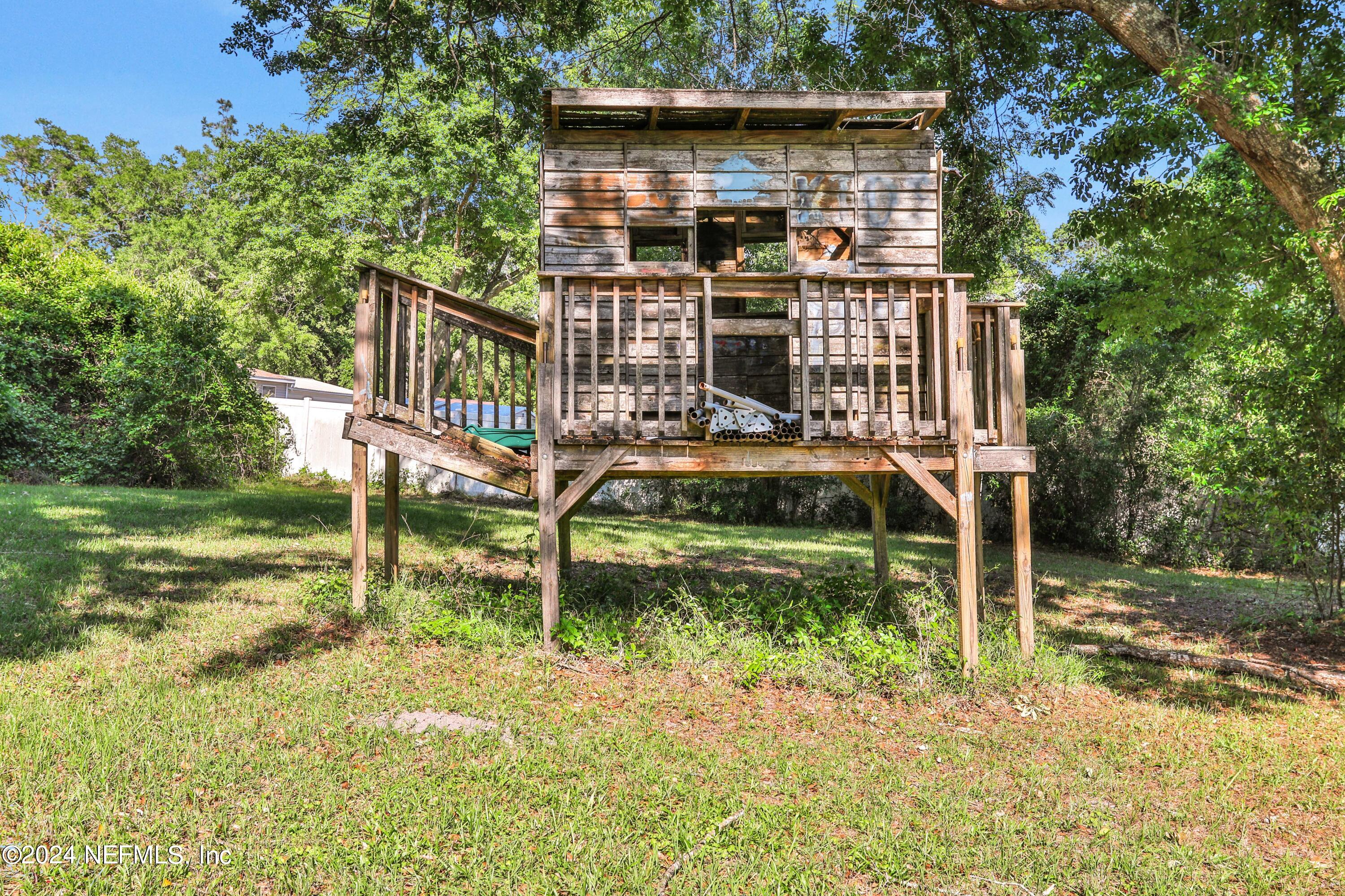 5321 Sweat Road Green Cove Springs, FL 32043 - Photo 5 of 31 front view of house with a small yard