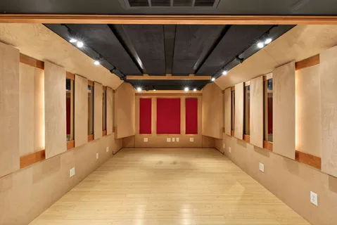 $1,325,000 | 1116 Brookmeade Drive, Nashville, TN 37204