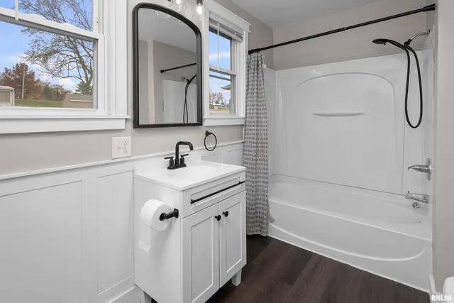 $109,000 | 405 North Bluff Street, Albany, IL 61230