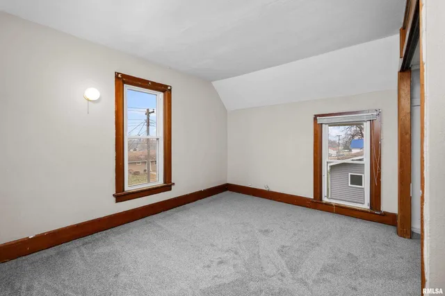 $109,000 | 405 North Bluff Street, Albany, IL 61230