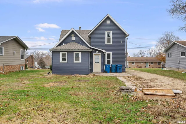 $109,000 | 405 North Bluff Street, Albany, IL 61230