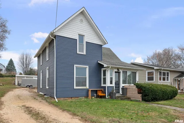 $109,000 | 405 North Bluff Street, Albany, IL 61230