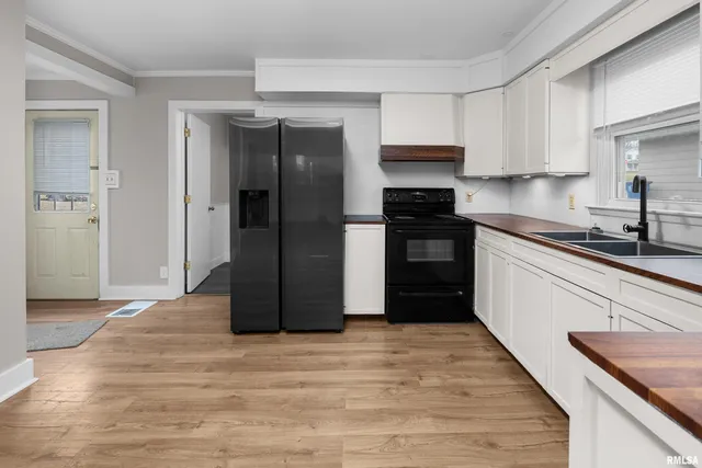 $109,000 | 405 North Bluff Street, Albany, IL 61230