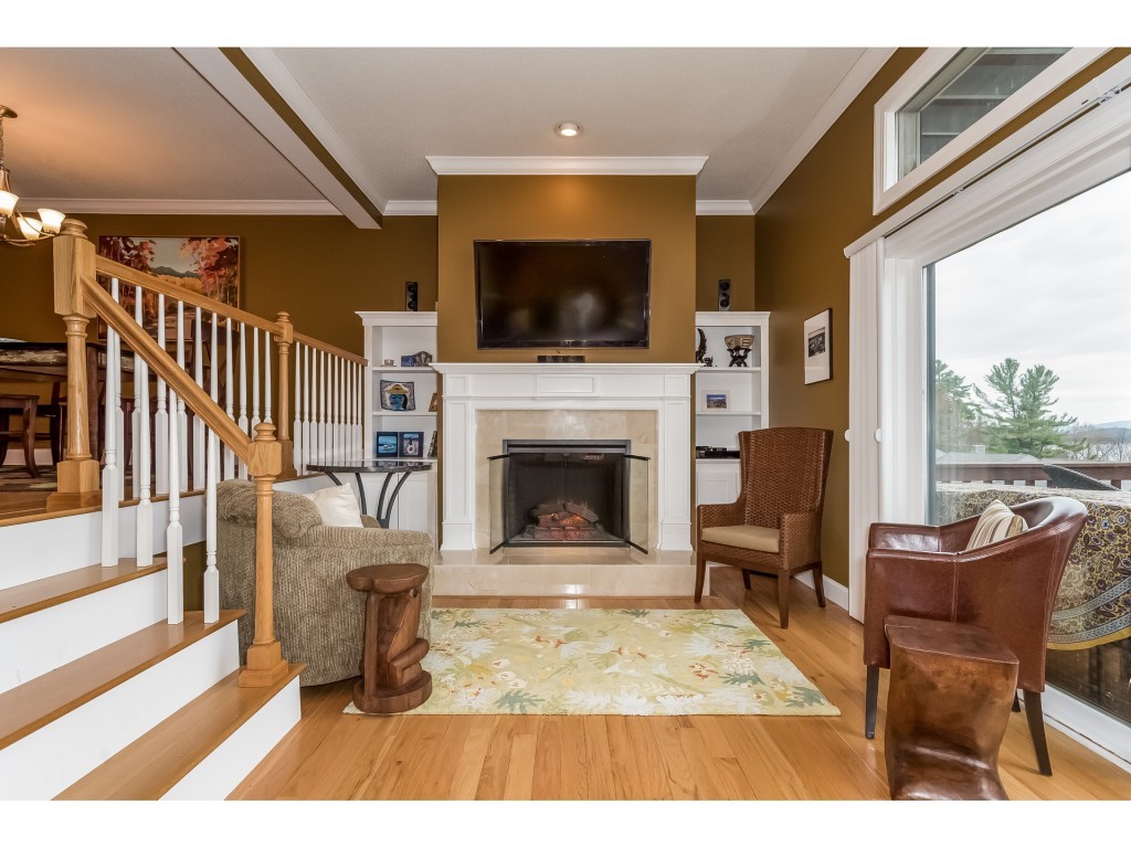 170 Belknap Point Road, Unit 28 Gilford, NH 03249 - Photo 11 of 36