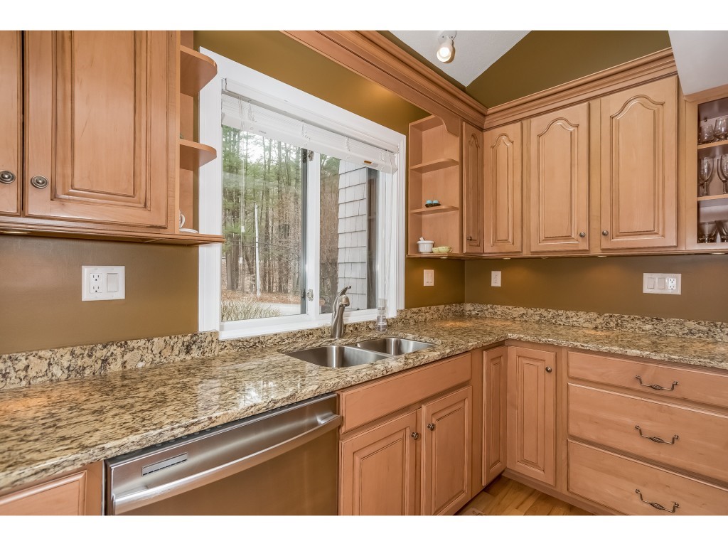170 Belknap Point Road, Unit 28 Gilford, NH 03249 - Photo 15 of 36