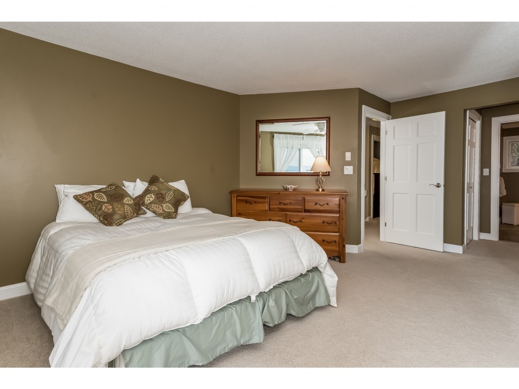 170 Belknap Point Road, Unit 28 Gilford, NH 03249 - Photo 21 of 36