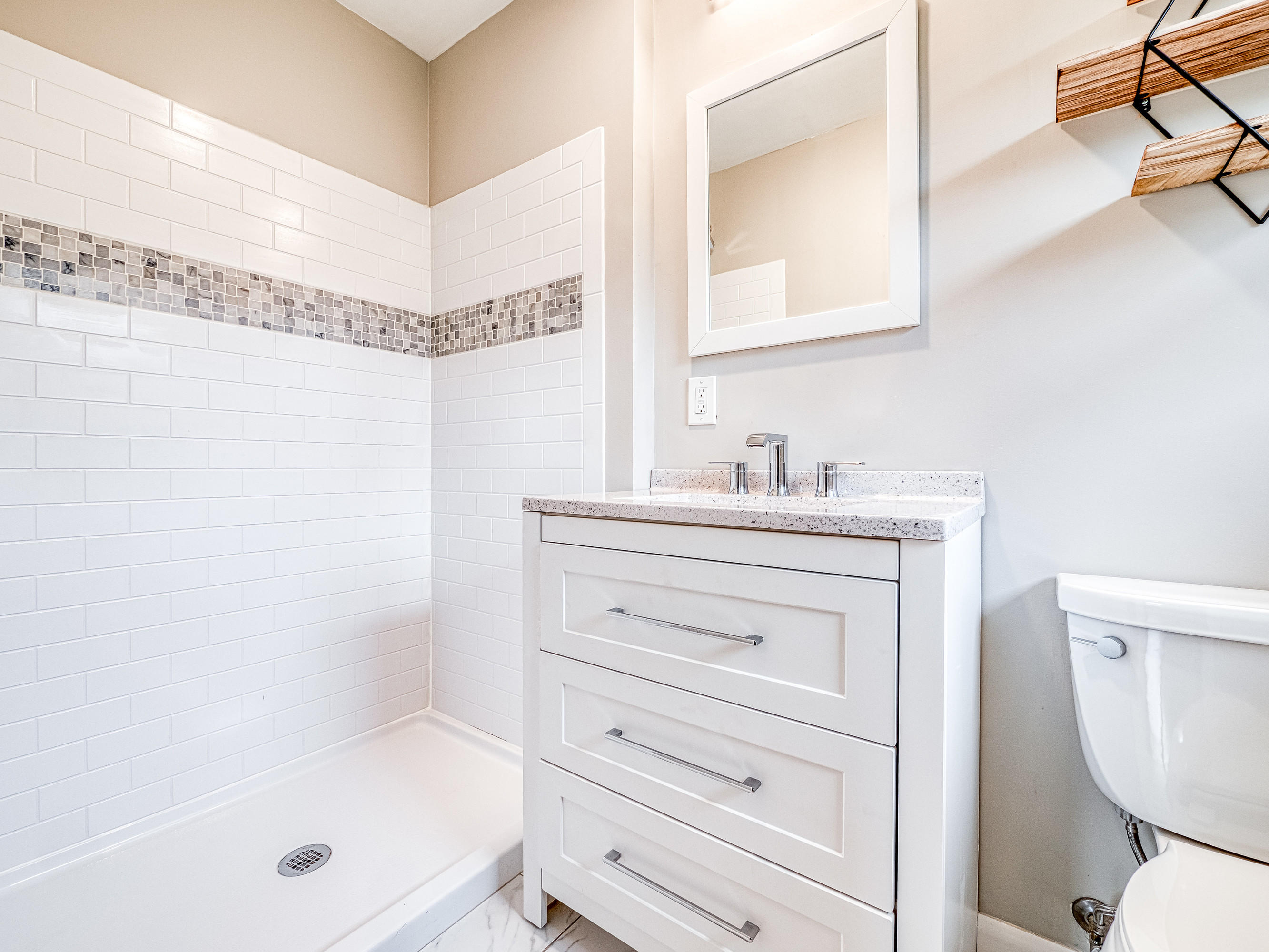 2832 Montvale Road Southwest Roanoke, VA 24015 - Photo 14 of 36 Master Bath