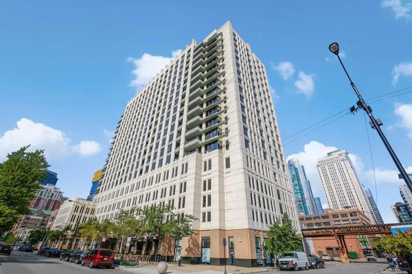 $350,000 | 1255 South State Street, Unit 1802, Chicago, IL 60605