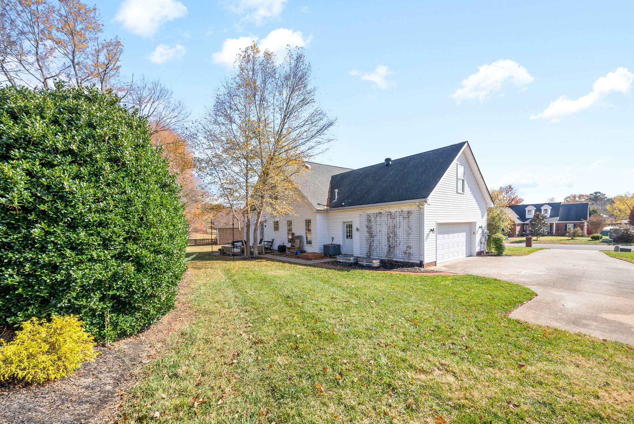 3571 Rabbit Run Trail Clarksville, TN 37043 - Photo 34 of 39 a house view with a outdoor space