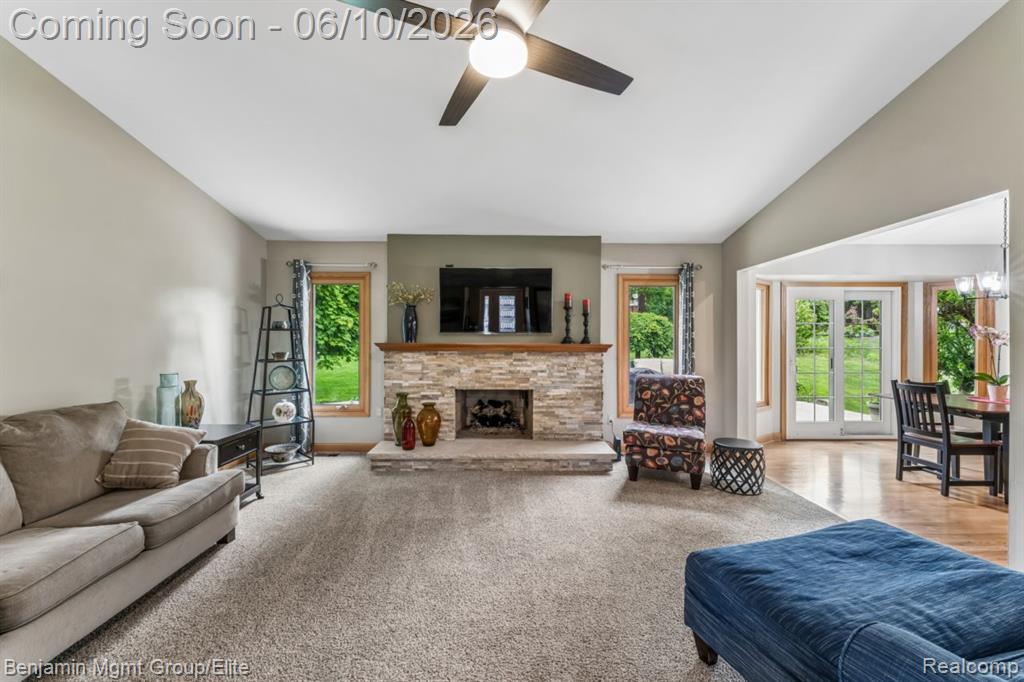 2072 Cumberland Road Rochester, MI 48307 - Photo 5 of 34