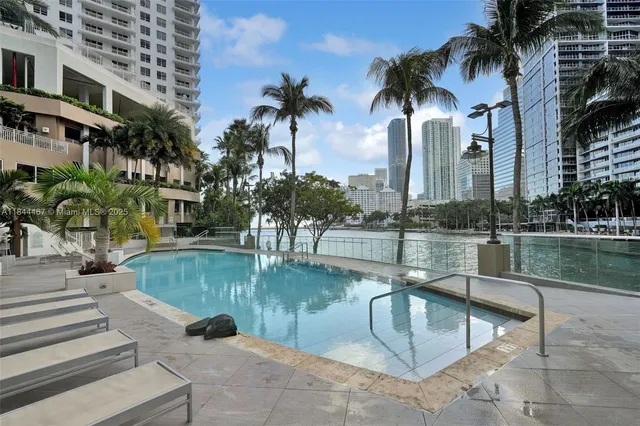 $12,650 | 901 Brickell Key Boulevard, Unit 3204, Miami, FL 33131