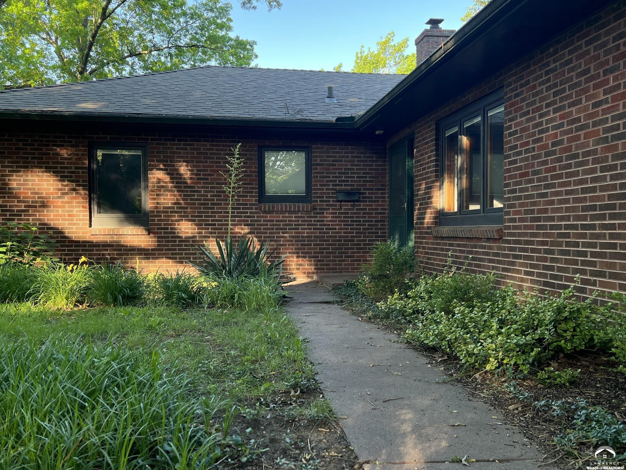 3 Westwood Road Lawrence, KS 66044 - Photo 6 of 94