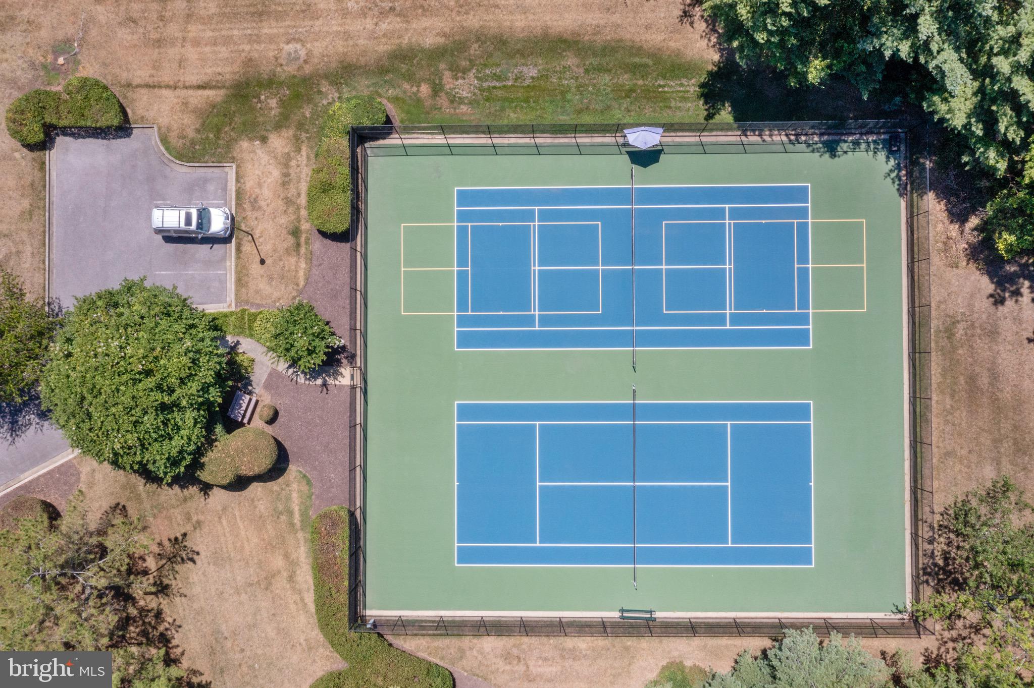 301 Saddle Ridge Road Annapolis, MD 21403 - Photo 39 of 47 Commuinty tennis courts with parking