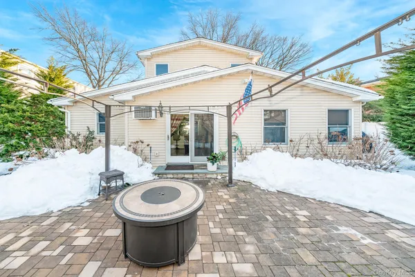 $799,000 | 25 Old Mill Road, Merrick, NY 11566