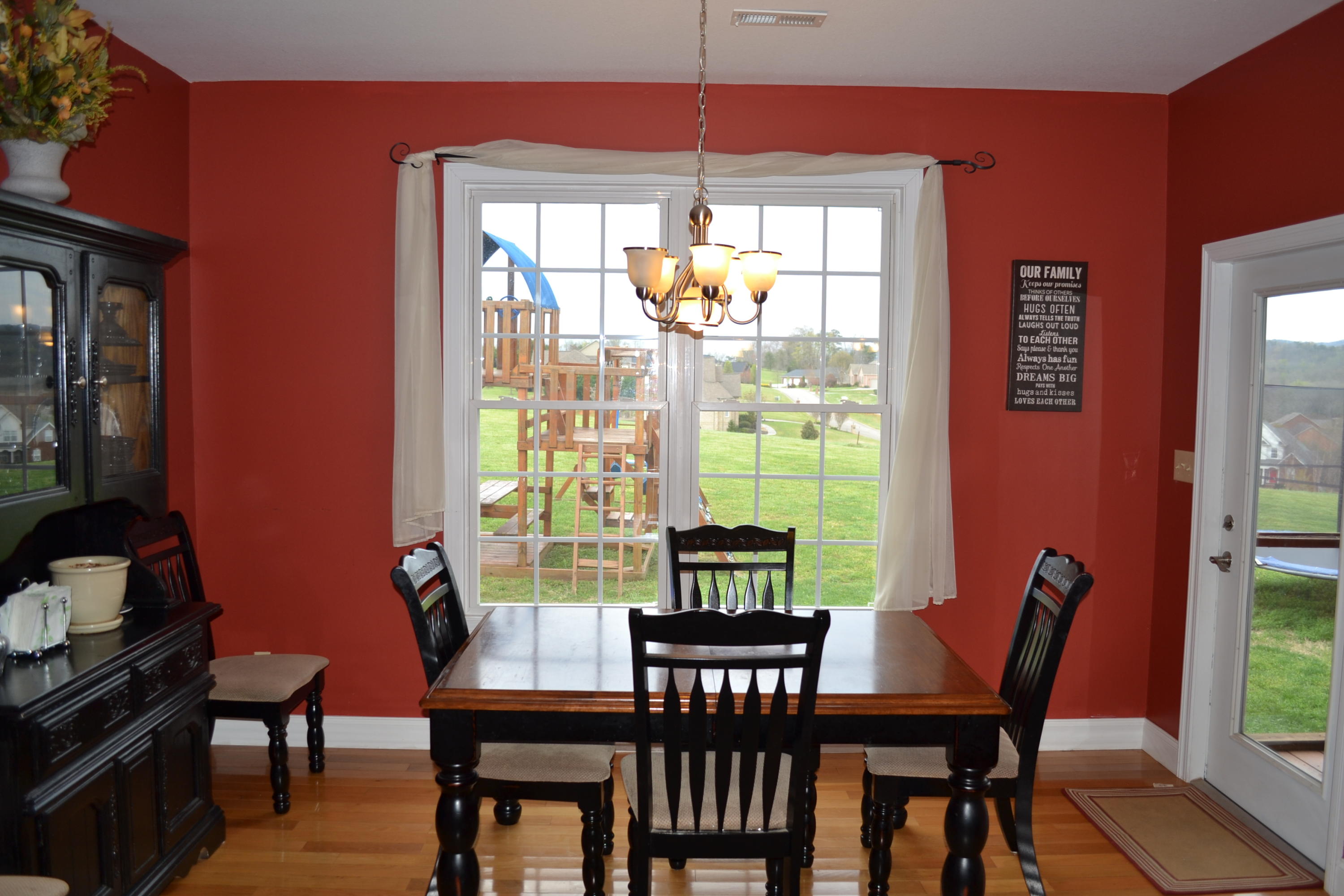 3244 Sam James Road Maryville, TN 37803 - Photo 15 of 32 Kitchen dining area