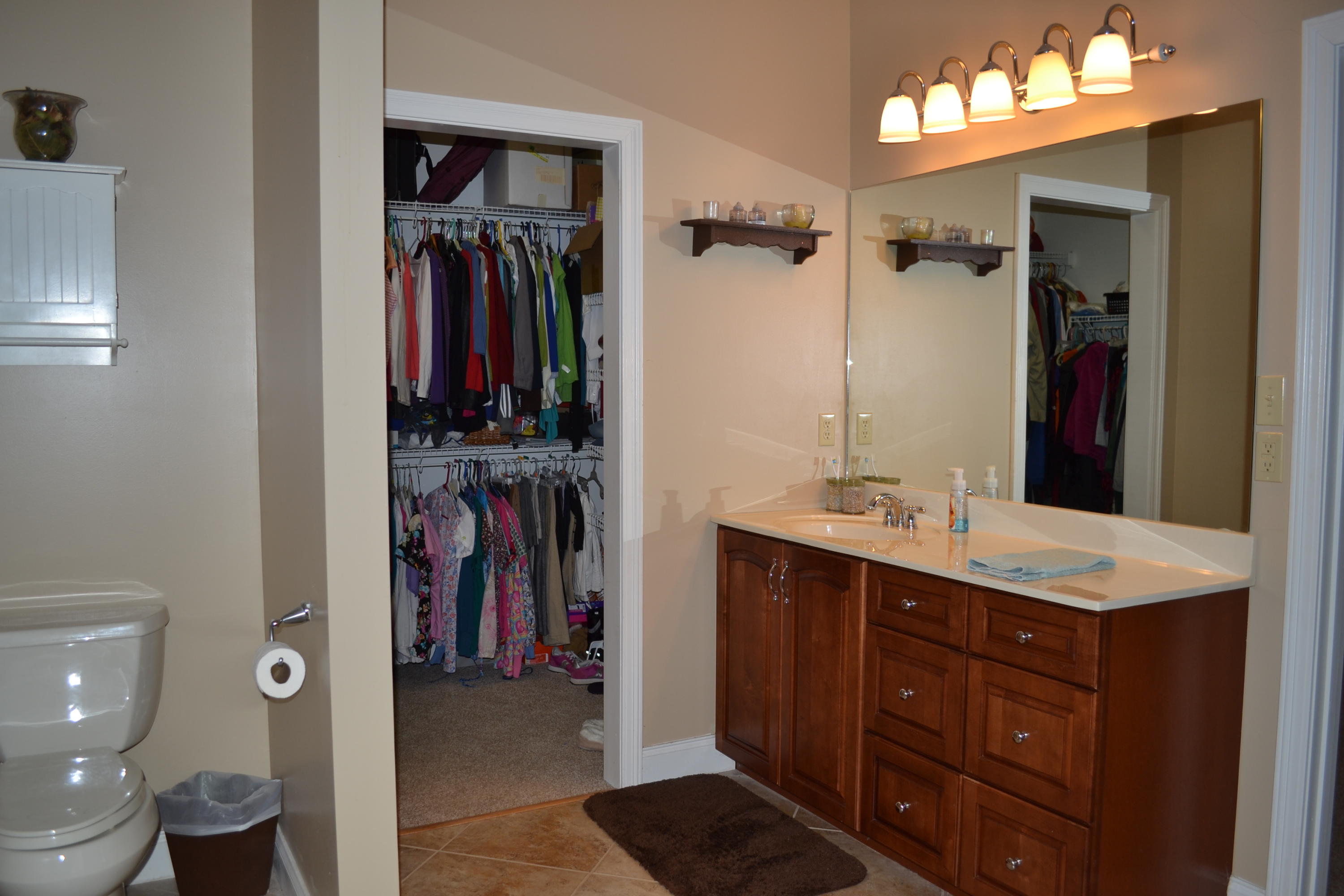 3244 Sam James Road Maryville, TN 37803 - Photo 23 of 32 Walk in closet