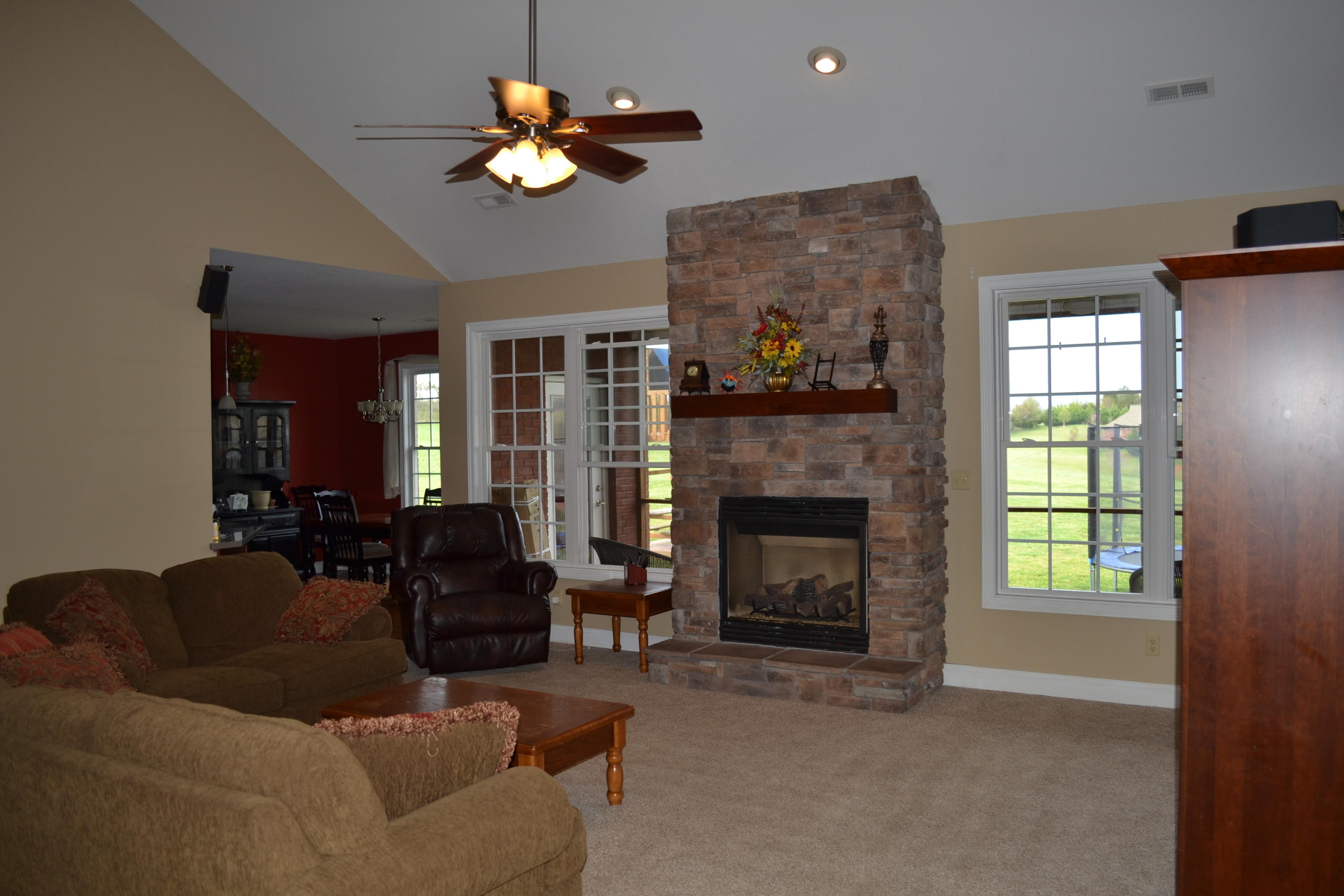 3244 Sam James Road Maryville, TN 37803 - Photo 6 of 32 Plenty of light!