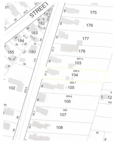 $119,900 | 17 Elm Street, Houlton, ME 04730