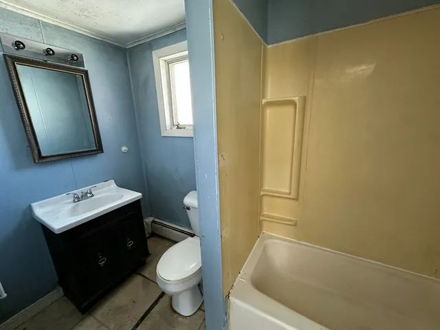 $119,900 | 17 Elm Street, Houlton, ME 04730