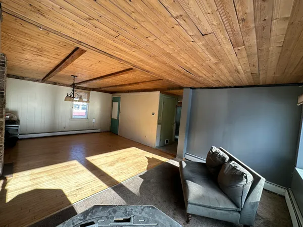 $119,900 | 17 Elm Street, Houlton, ME 04730