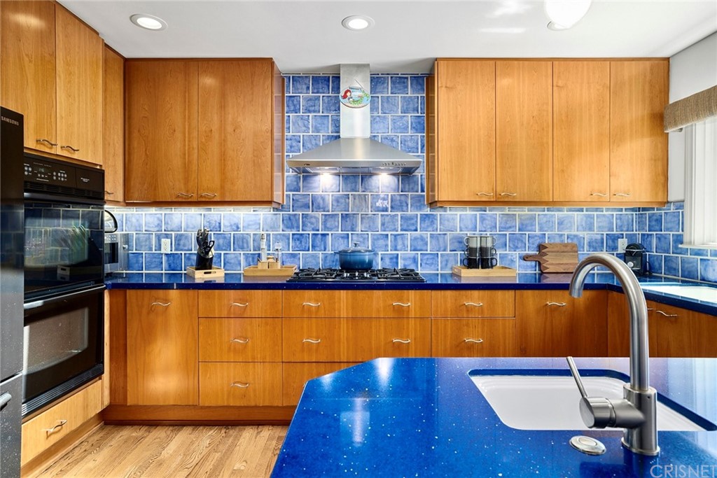 831 Appleby Street Venice, CA 90291 - Photo 15 of 39 a view of a kitchen with a large window