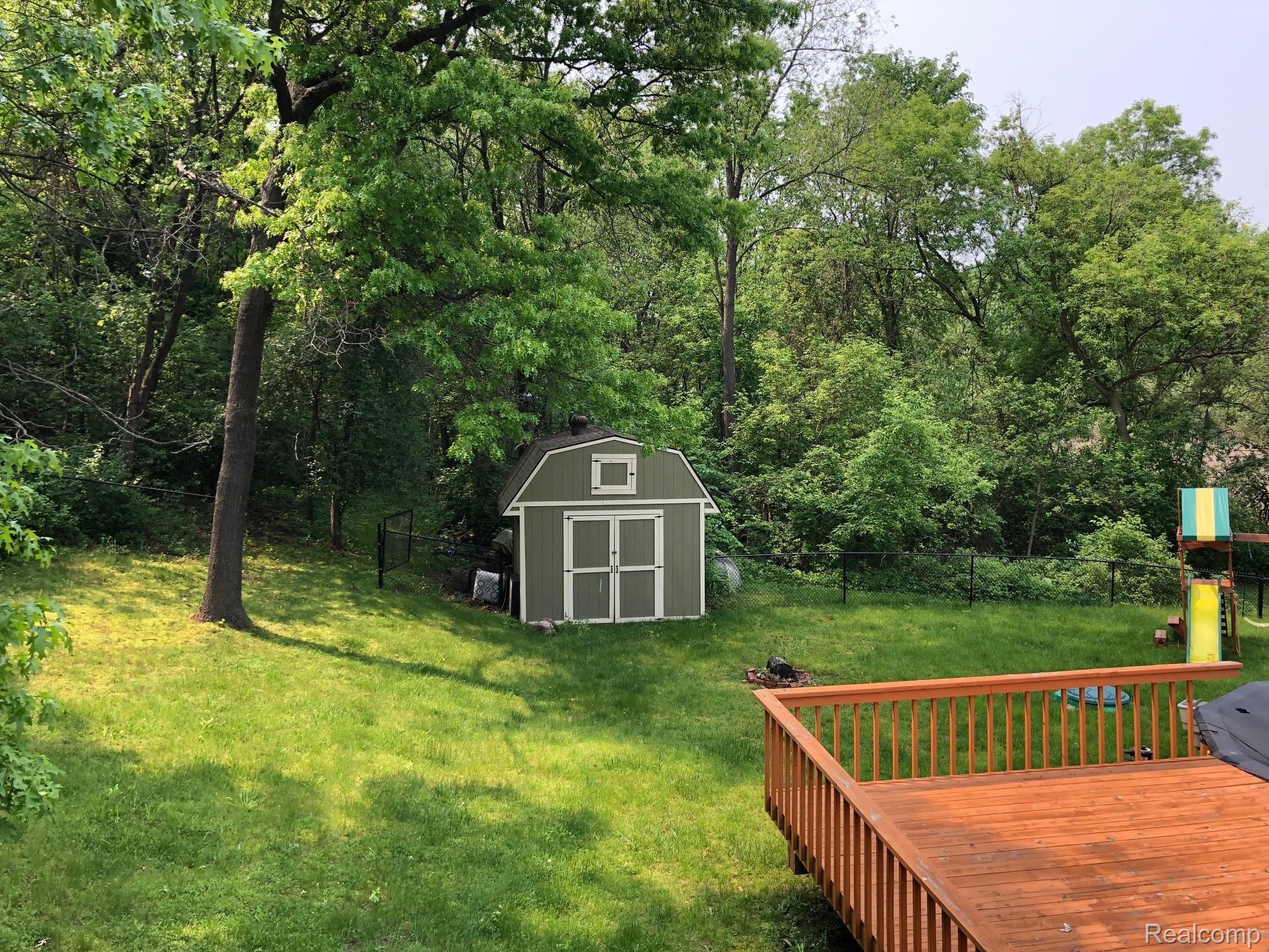6505 Clarkston Road Clarkston, MI 48346 - Photo 25 of 25 IMG_9490.jpg