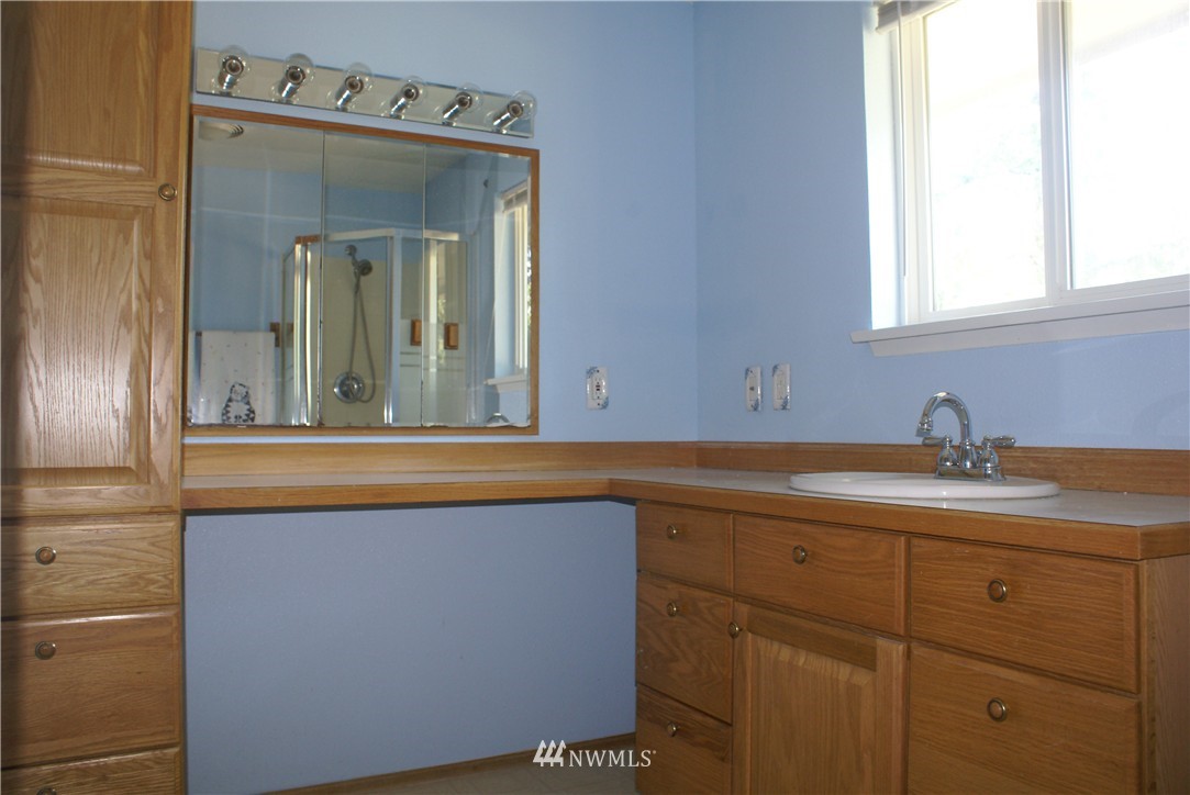 8309 Phillips Road Southwest Lakewood, WA 98498 - Photo 9 of 14 Gallery Image 9