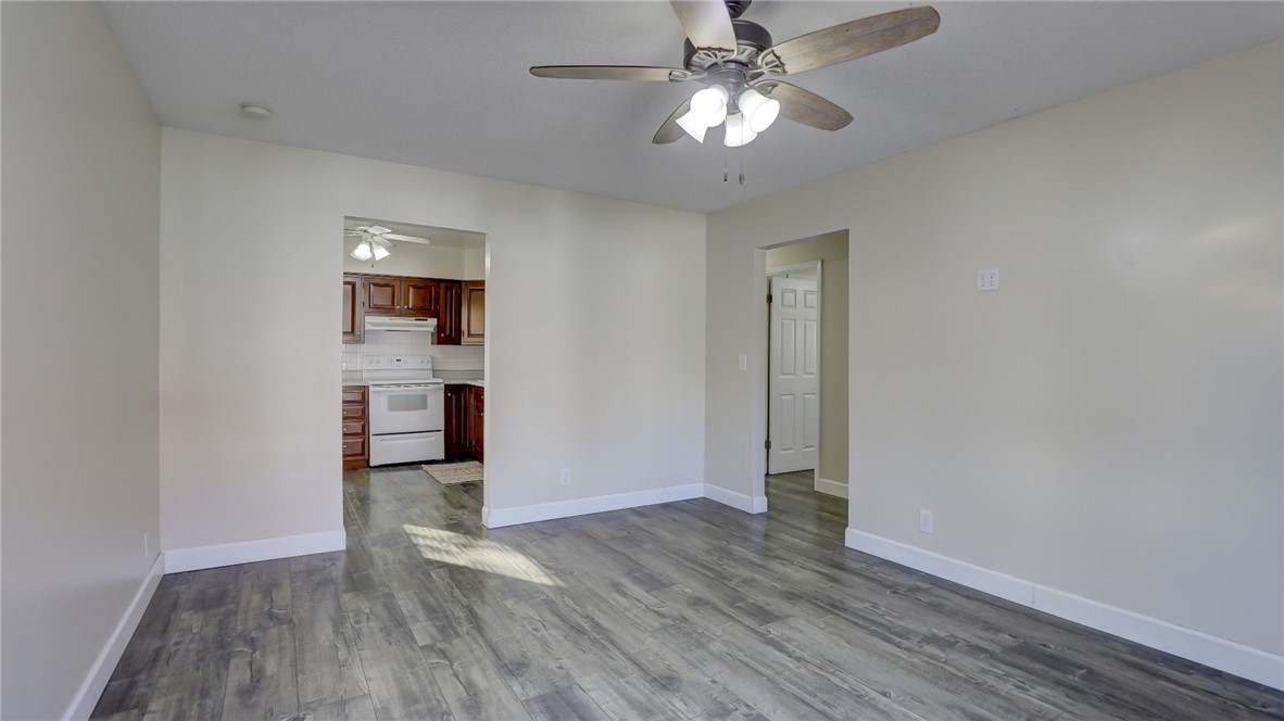 112 Ridgeway Drive Decatur, IL 62521 - Photo 8 of 25 Gallery Image 8