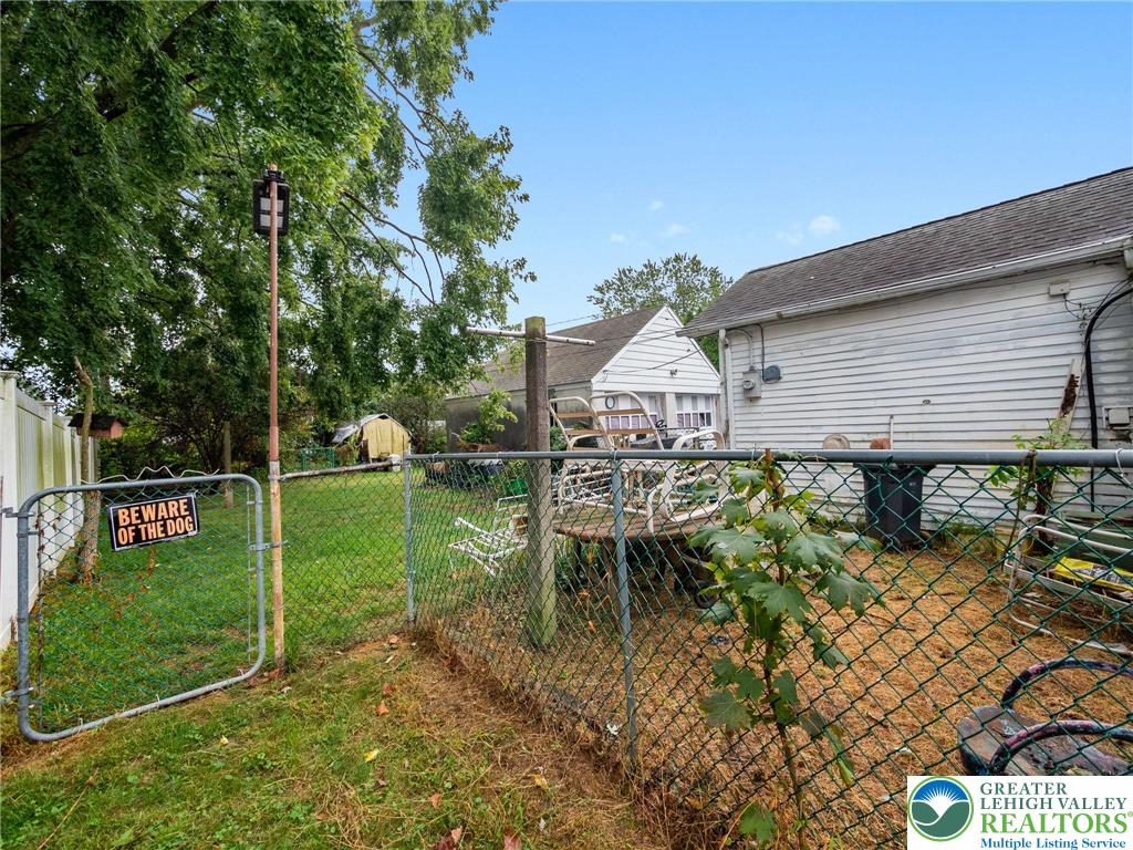 1710 North Boulevard Bethlehem, PA 18017 - Photo 19 of 45
