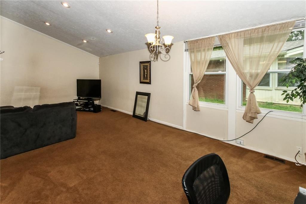 4905 Victoria Road Indianapolis, IN 46228 - Photo 8 of 22 Gallery Image 8