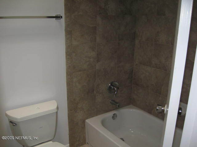 1859 Samontee Road Jacksonville, FL 32211 - Photo 6 of 7 BATHROOM