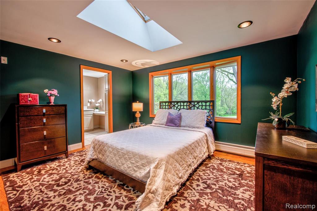 32671 West Eleven Mile Road Farmington Hills, MI 48336 - Photo 19 of 35