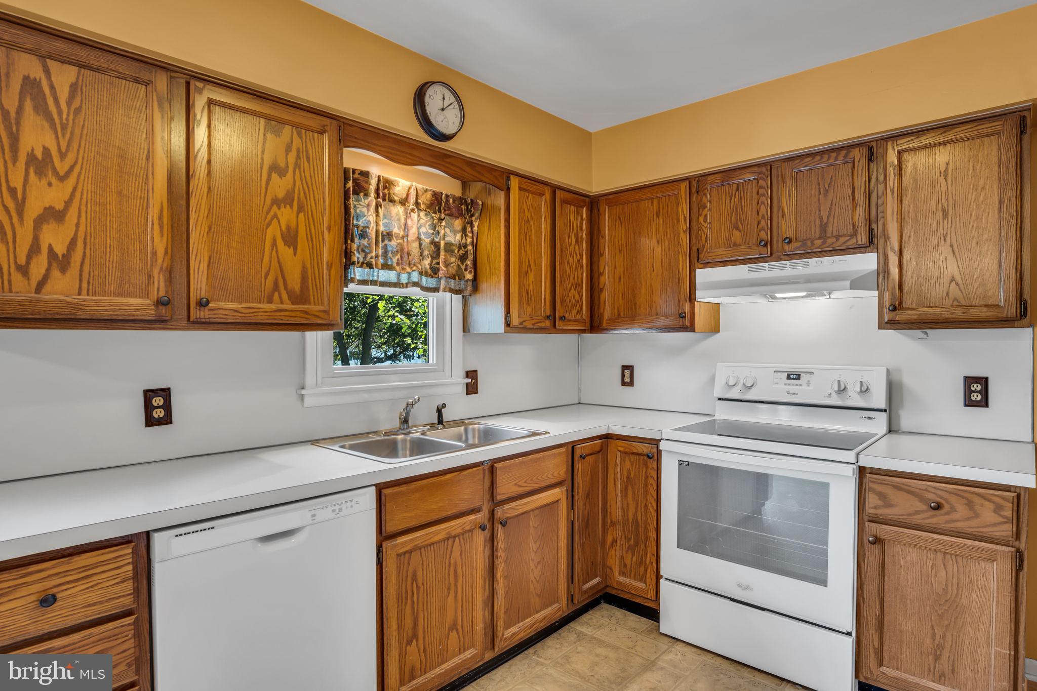 31 Boxwood Road Manchester, PA 17345 - Photo 13 of 41 Gallery Image 13